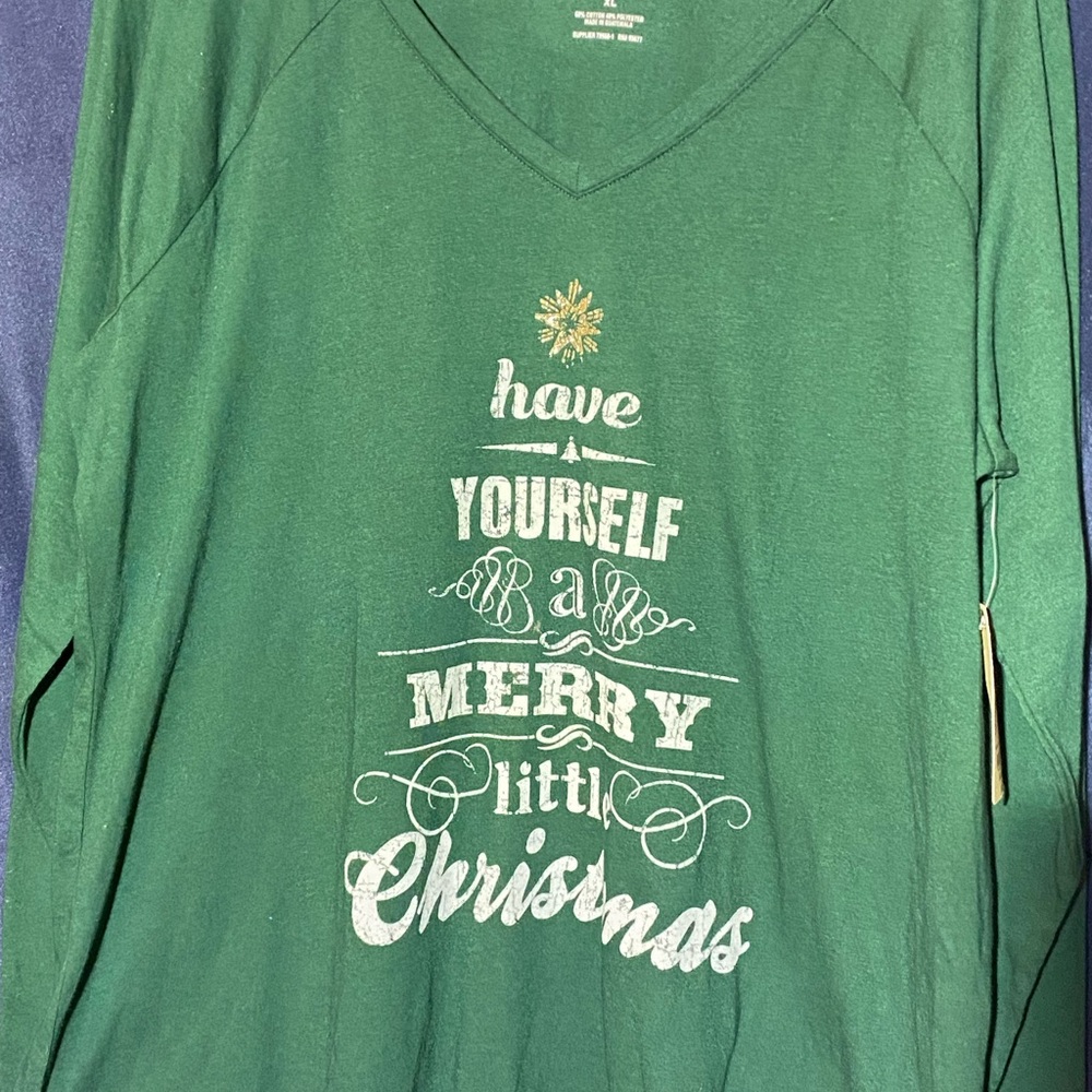 NWT St John's Bay Tee Shirt Green Christmas Tree Long Sleeve